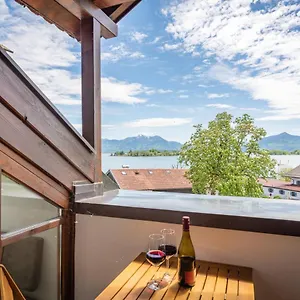 Kuschelnester Und Ferienwohnung Chiemseeglück Mit Wunderschönem Chiemseeblick Apartment